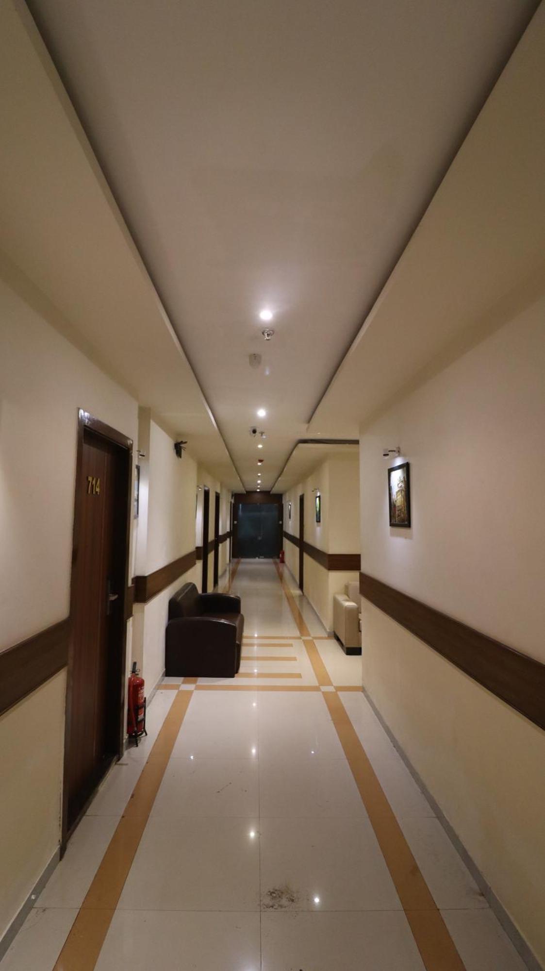 Hotel Bkc Garden - Near Us Embassy Bkc Bombay Eksteriør billede